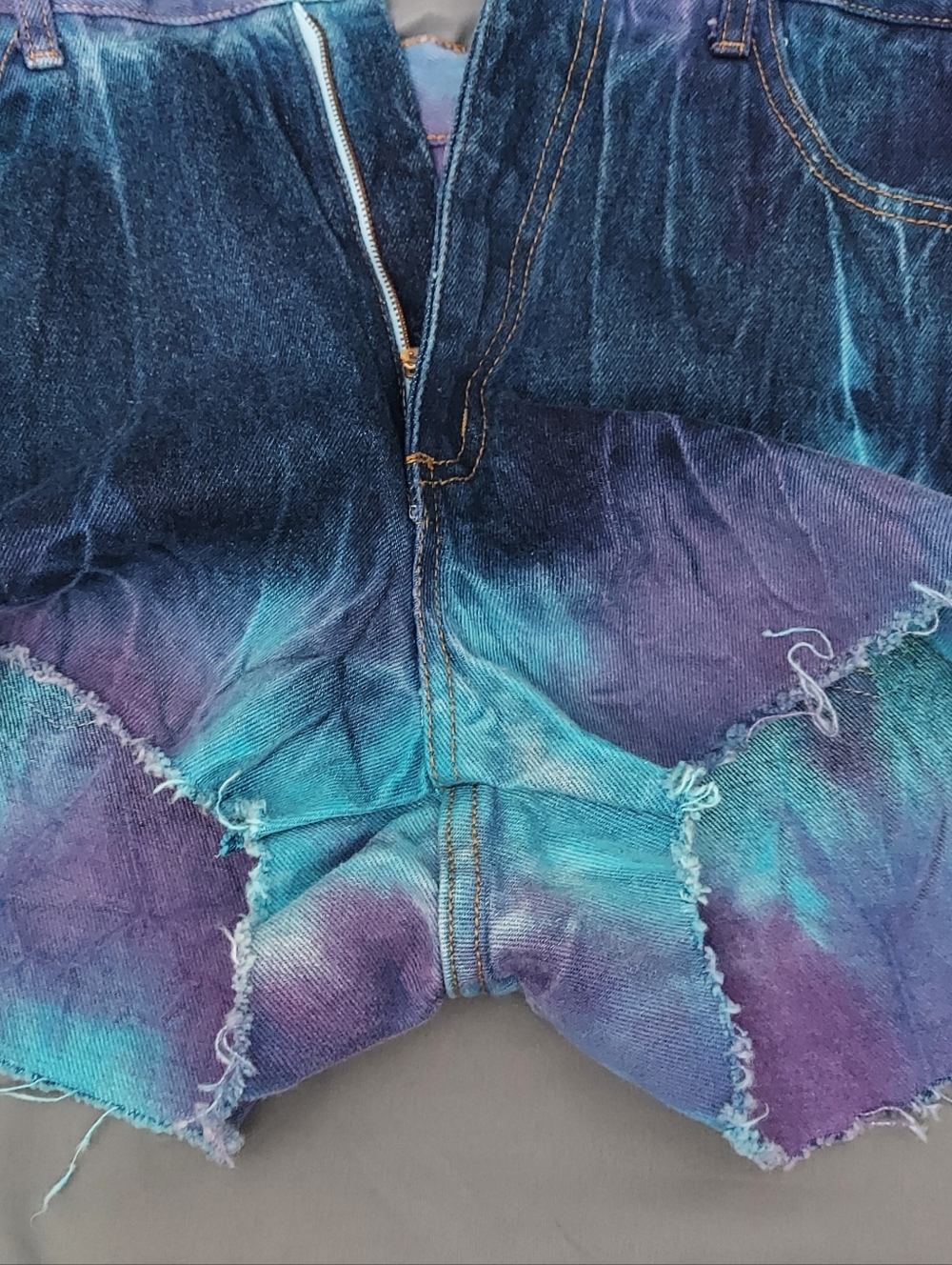 Vintage Danger Denim Shorts Size 13-14 Blue & Purple Tie Dye Jean Cutoffs - Picture 8 of 13